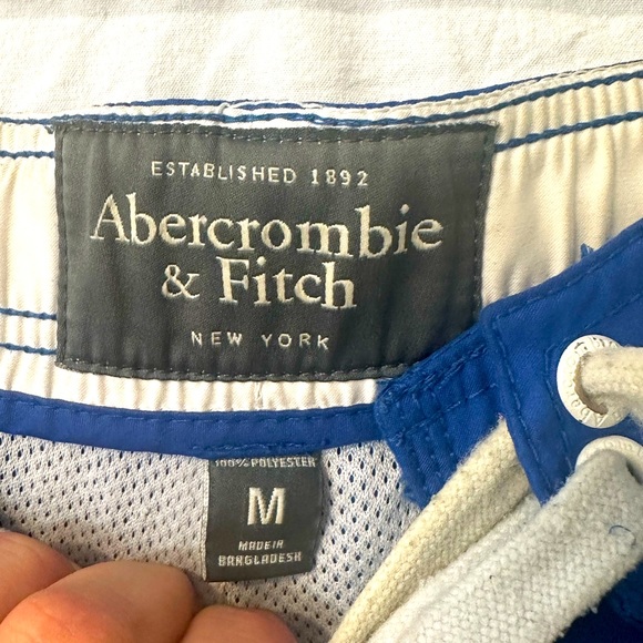 Abercrombie blue board shorts size Medium - Picture 3 of 5